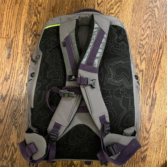 Eagle Creek Wayfinder 40L Women’s Backpack - Picture 2 of 2